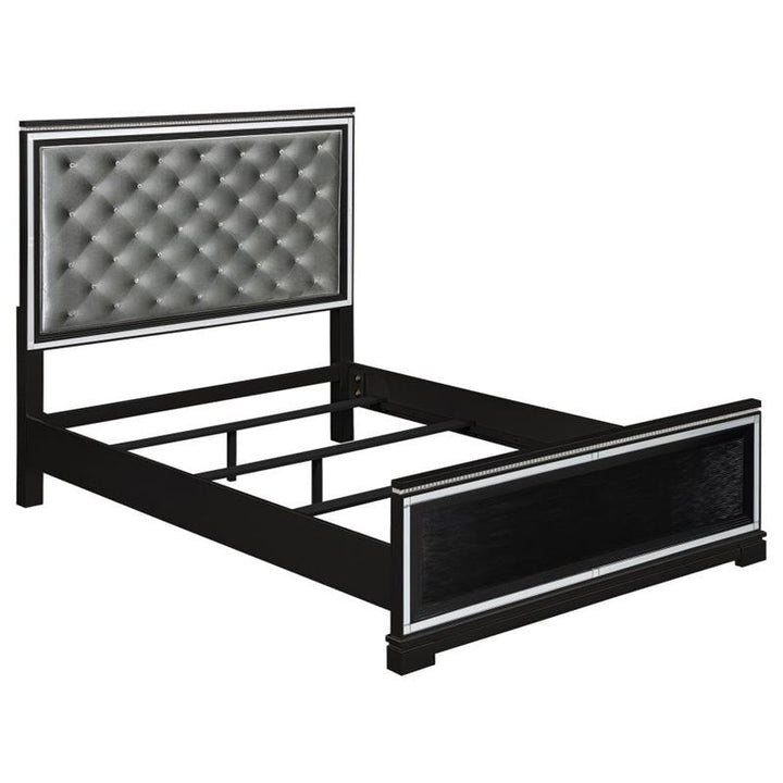 Cappola Upholstered Tufted Bedroom Set Silver and Black (223361KW-S4)