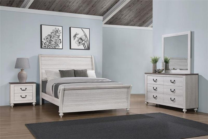 Stillwood 4-piece Eastern King Panel Bedroom Set Vintage Linen (223281KE-S4)