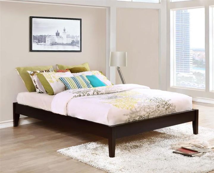 Hounslow Full Platform Bed Cappuccino (300555F)