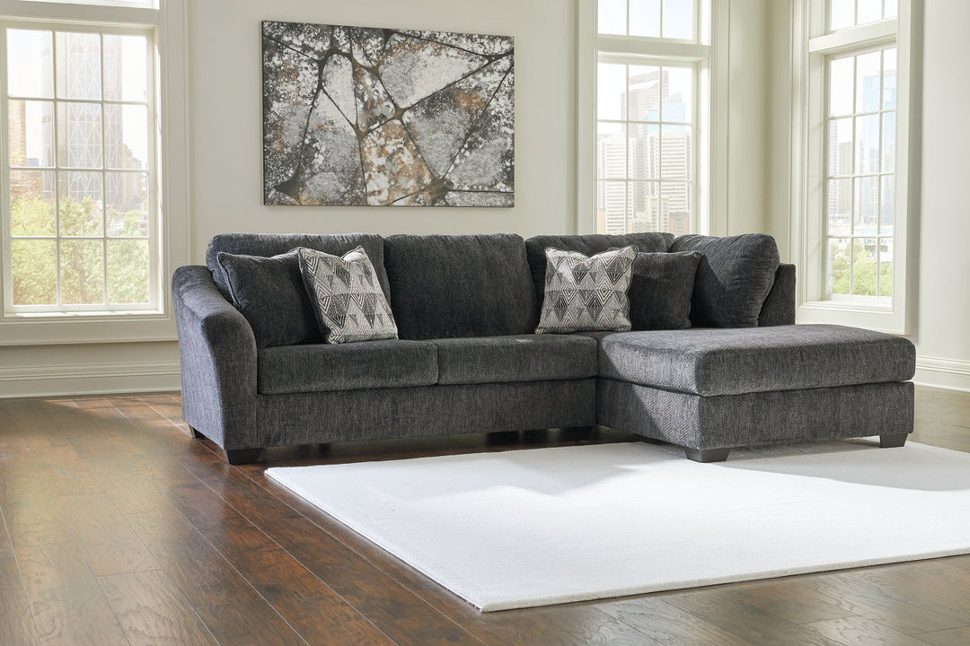 Biddeford 2-Piece Sectional with Chaise (35504S2)