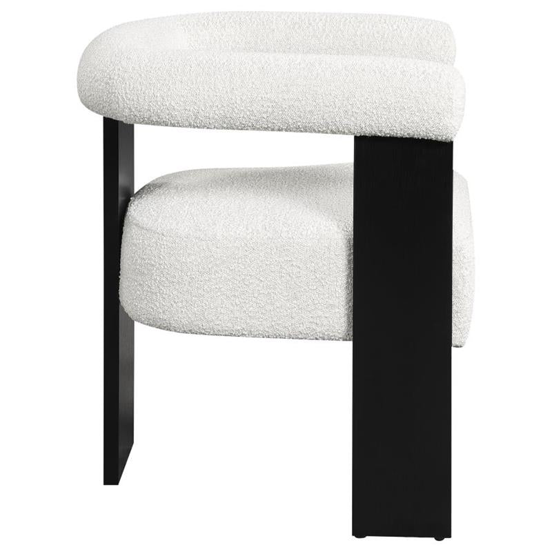 ACCENT CHAIR (903147)