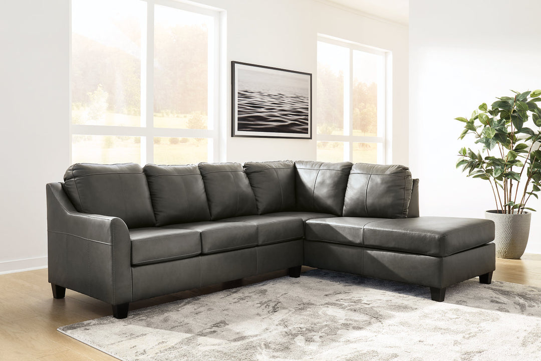 Valderno 2-Piece Sectional with Chaise (47804S1)