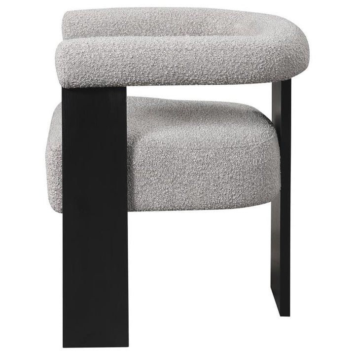 ACCENT CHAIR (903149)