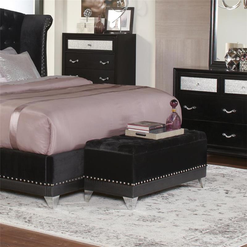 Barzini Tufted Rectangular Trunk with Nailhead Black (300644)