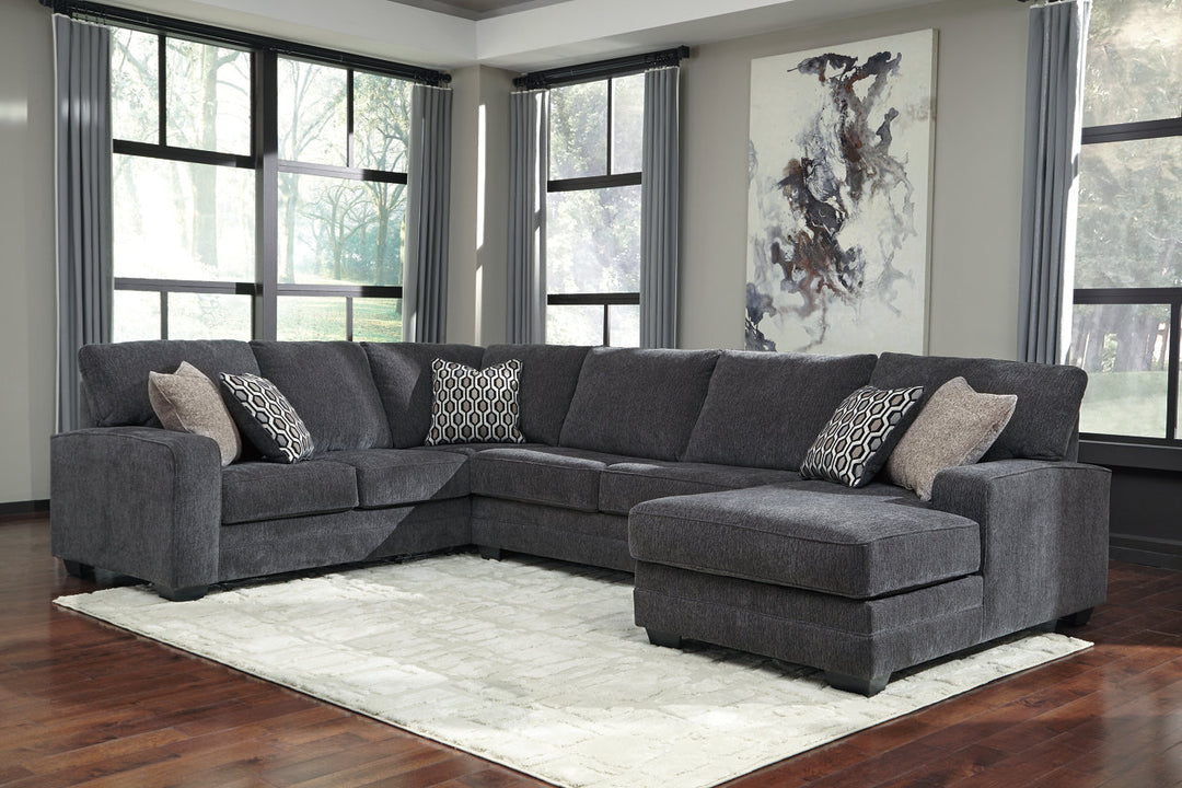 Tracling 3-Piece Sectional with Ottoman (72600U1)