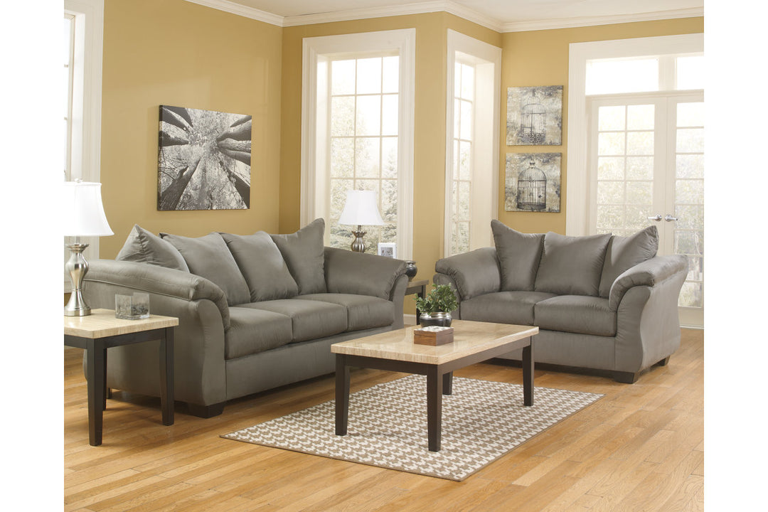 Darcy Loveseat (7500535)