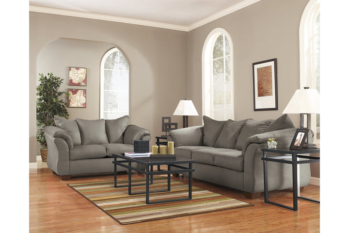 Darcy Loveseat (7500535)