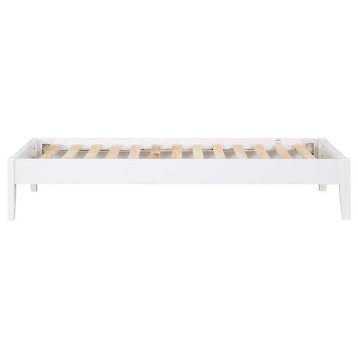 Hounslow Platform Full Bed White (306128F)