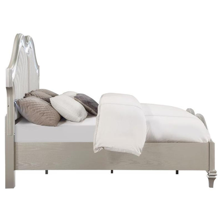 Evangeline Tufted Upholstered Platform California King Bed Ivory and Silver Oak (223391KW)