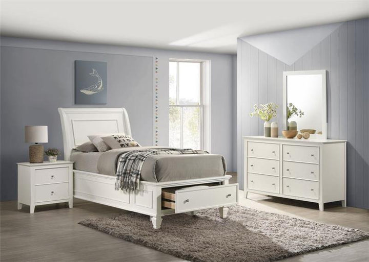 Selena Storage Bedroom Set with Sleigh Headboard Buttermilk (400239T-S4)