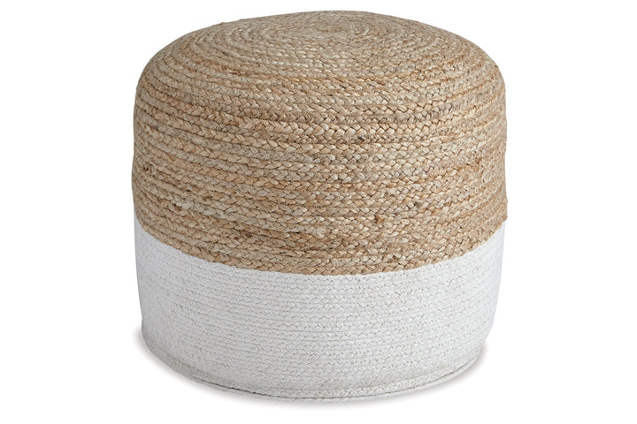 Sweed Valley Pouf (A1000420)