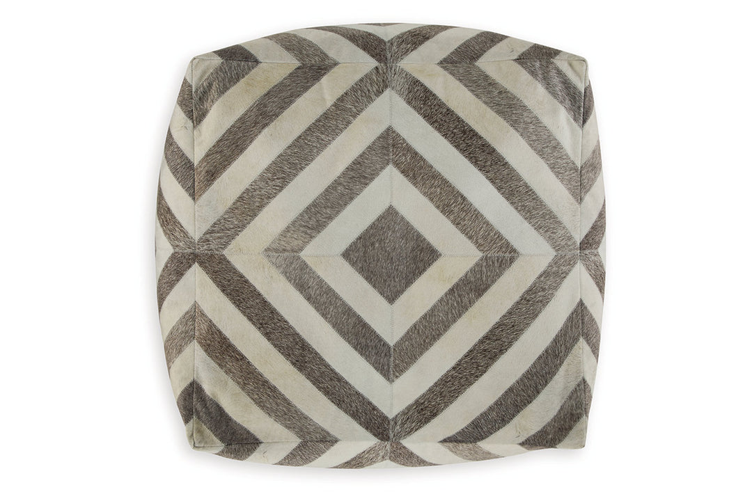 Hartselle Pouf (A1000982)