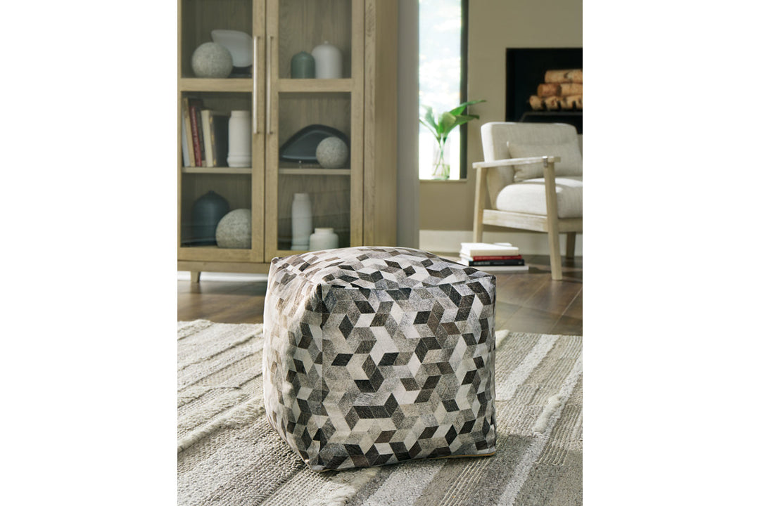 Albermarle Pouf (A1000983)