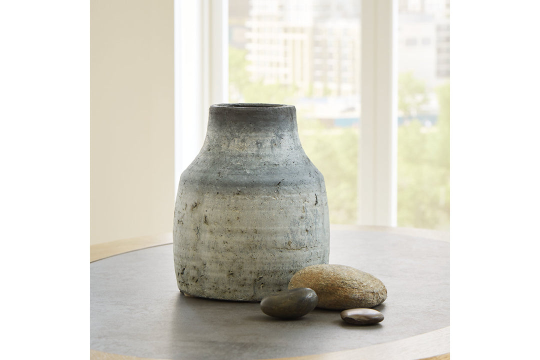 Moorestone Vase (A2000592)