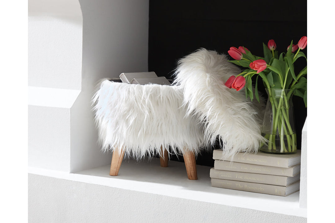 Elson Storage Ottoman (A3000284)