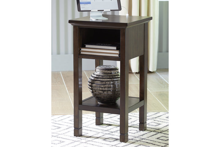 Marnville Accent Table (A4000089)