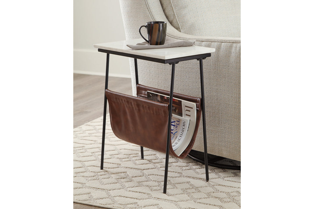 Etanbury Accent Table (A4000254)