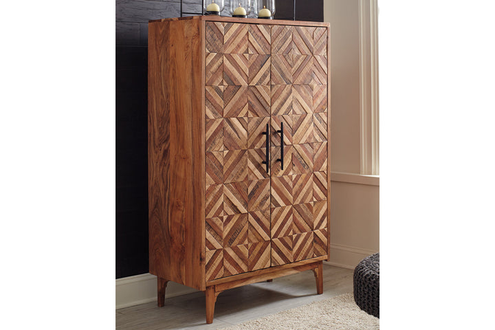 Gabinwell Accent Cabinet (A4000267)