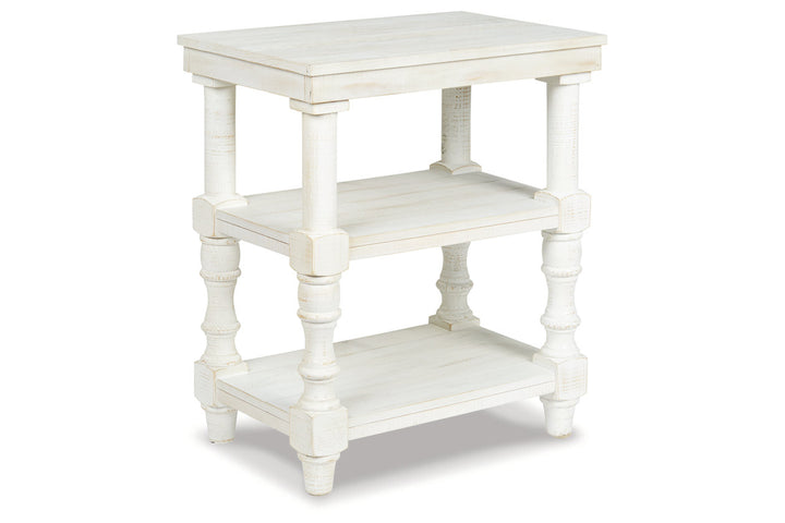 Dannerville Accent Table (A4000276)