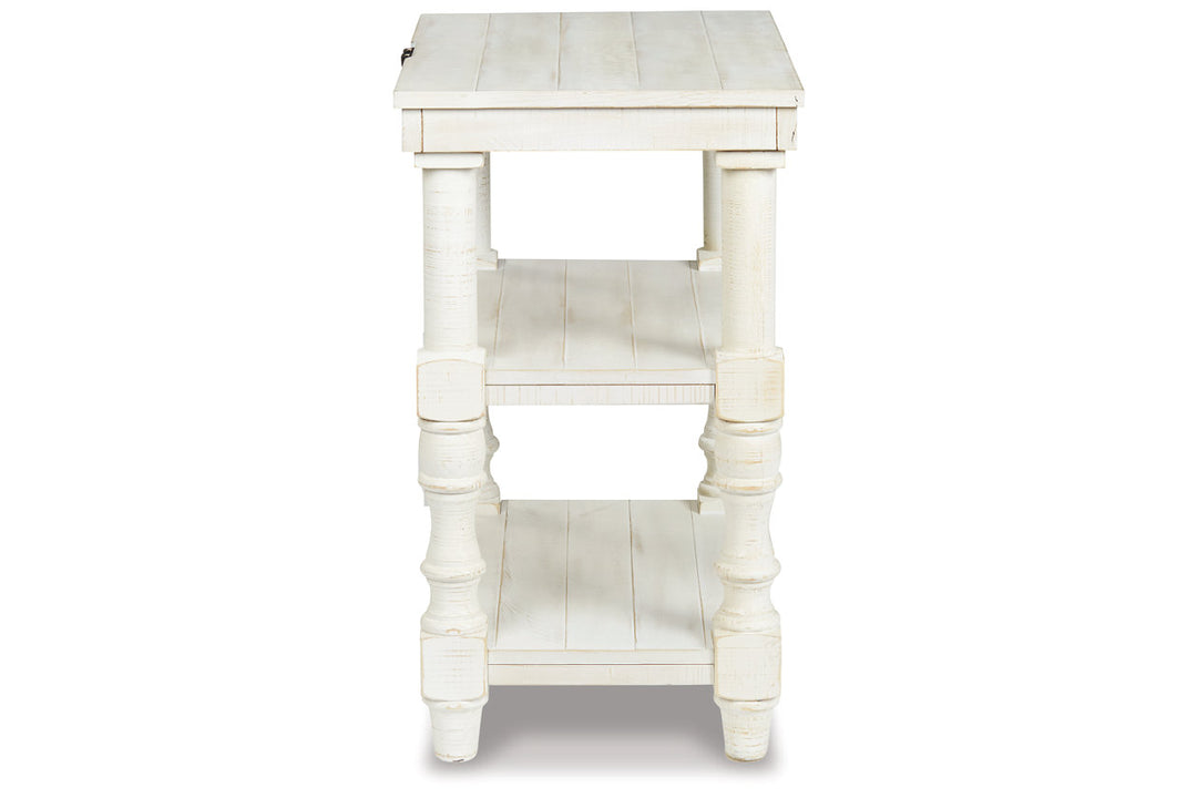 Dannerville Accent Table (A4000276)