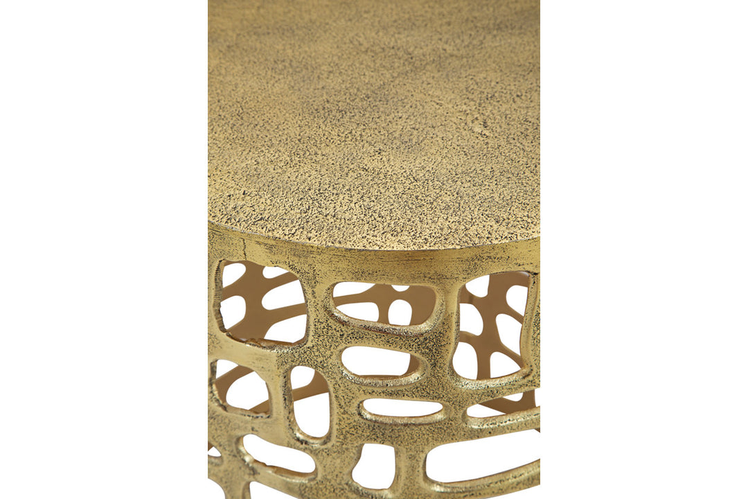 Gracylee Accent Table (A4000542)