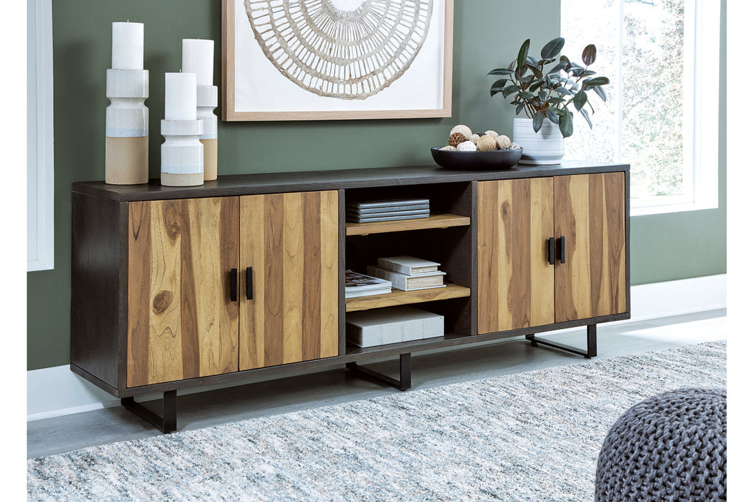 Bellwick Accent Cabinet (A4000548)