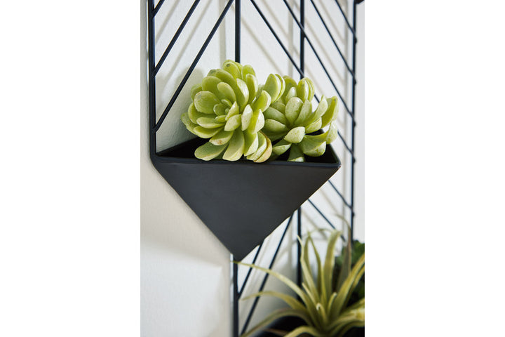 Dashney Wall Planter On Stand (A8010367)