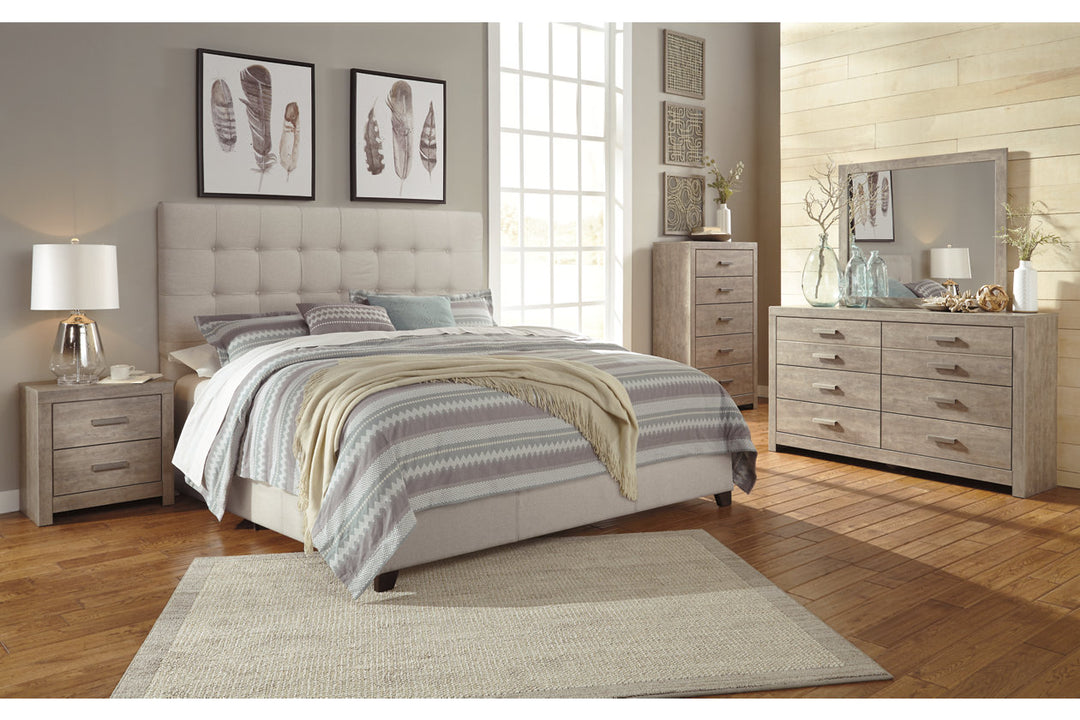 Dolante King Upholstered Bed (B130-582)