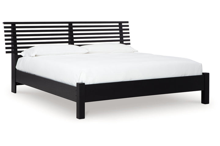 Danziar King Slat Panel Bed (B1013B6)