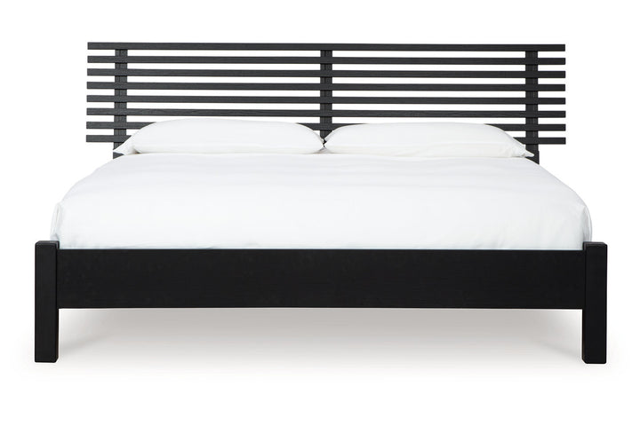 Danziar King Slat Panel Bed (B1013B6)