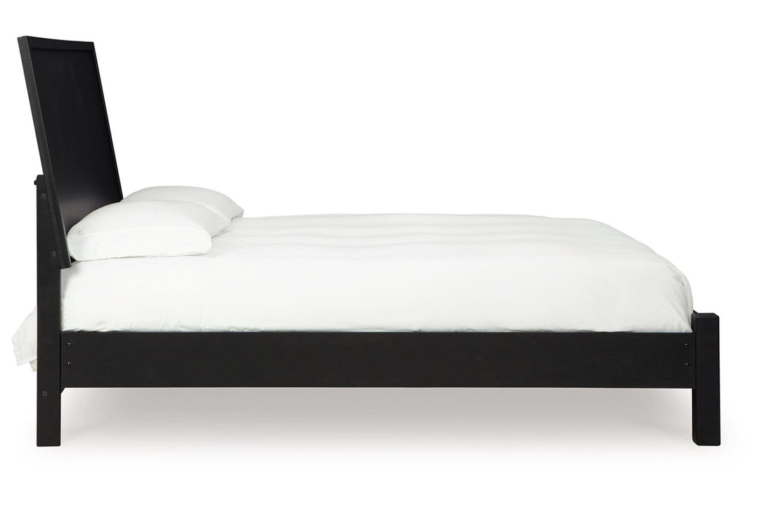 Danziar King Panel Bed (B1013B10)