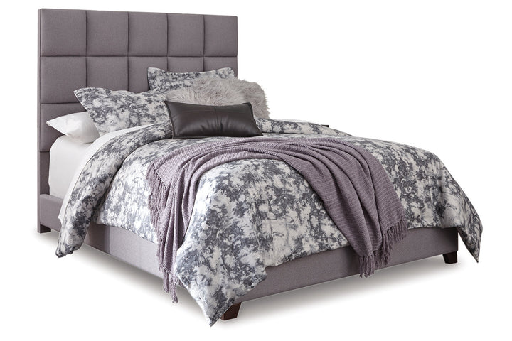 Dolante Queen Upholstered Bed (B130-381)