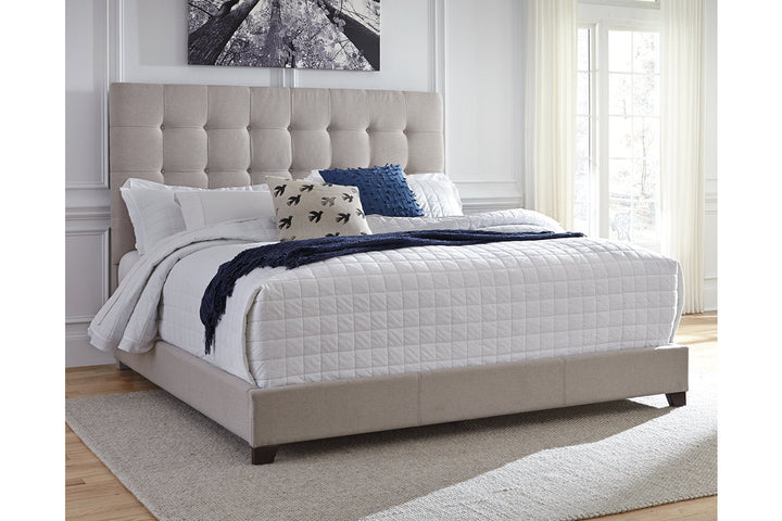 Dolante King Upholstered Bed (B130-582)