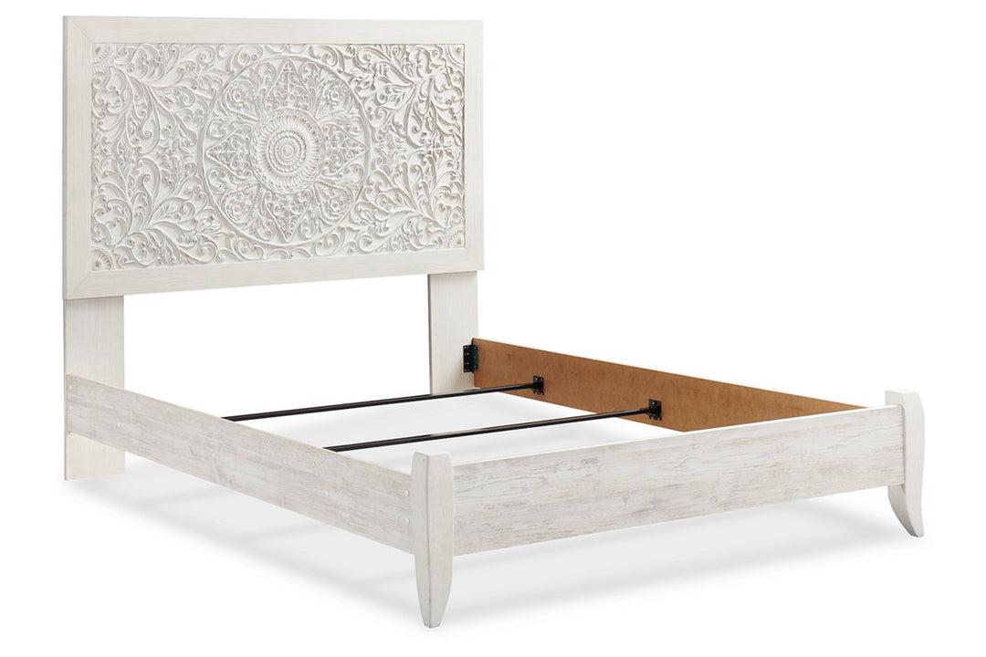 Paxberry Queen Panel Bed (B181B6)
