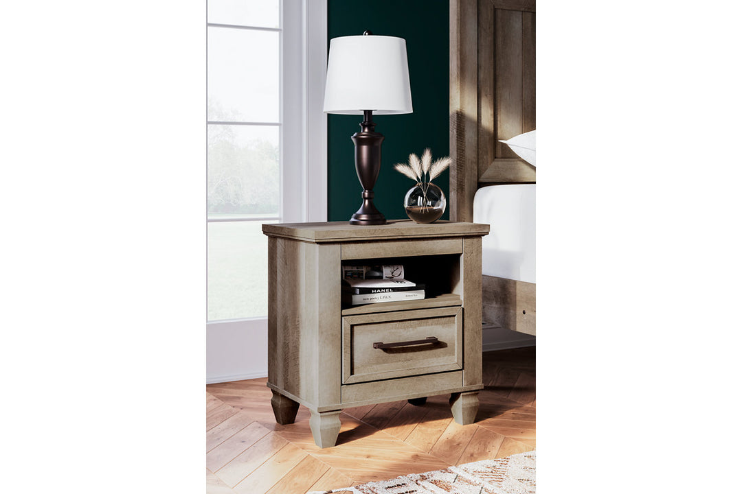 Yarbeck Nightstand (B2710-91)