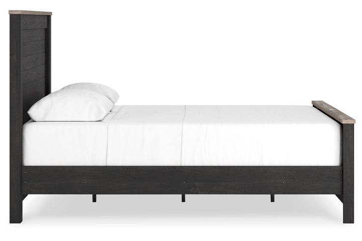 Nanforth Queen Panel Bed (B3670B2)