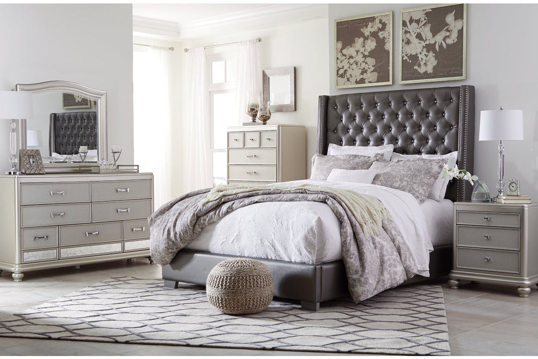 Coralayne Queen Upholstered Bed (B650B13)