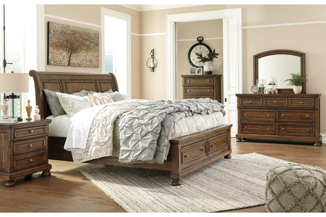 Flynnter King Sleigh Bed with 2 Storage Drawers (B719B9)