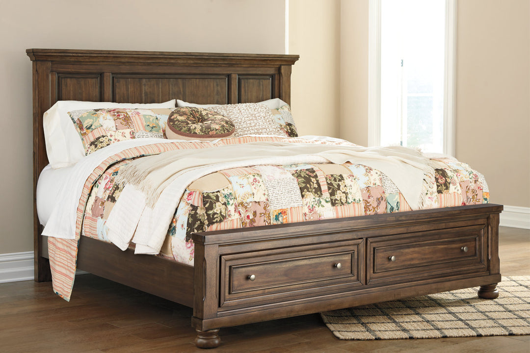 Flynnter King Sleigh Bed (B719B23)