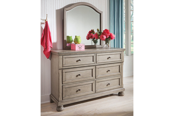 Lettner Dresser and Mirror (B733B20)