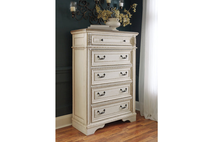 Realyn Chest of Drawers (B743-46)