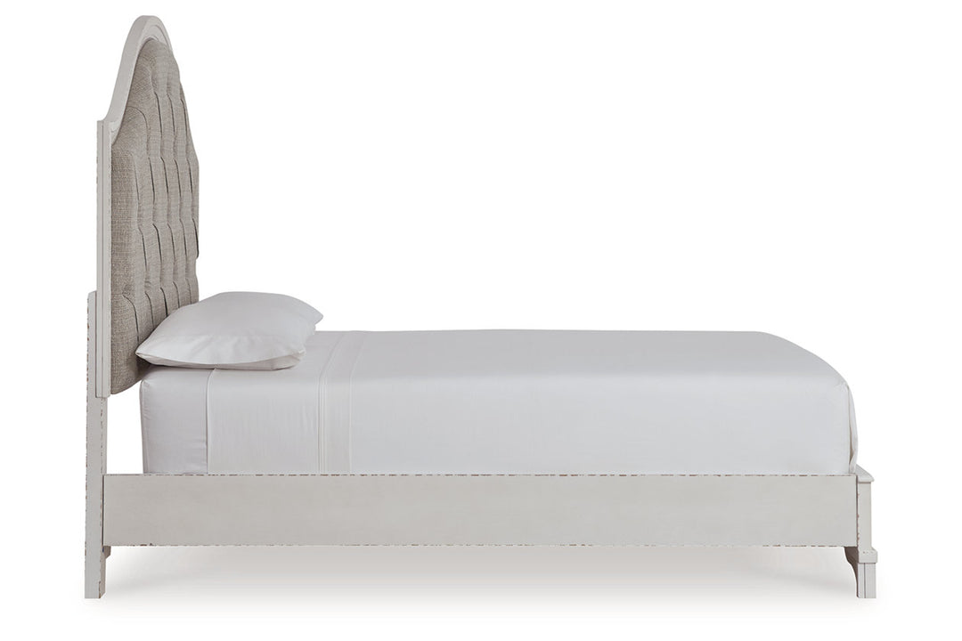 Brollyn Queen Upholstered Panel Bed (B773B2)