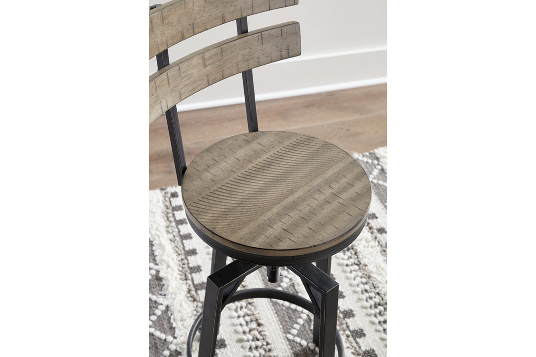 Lesterton Counter Height Bar Stool (Set of 2) (D334-124X2)