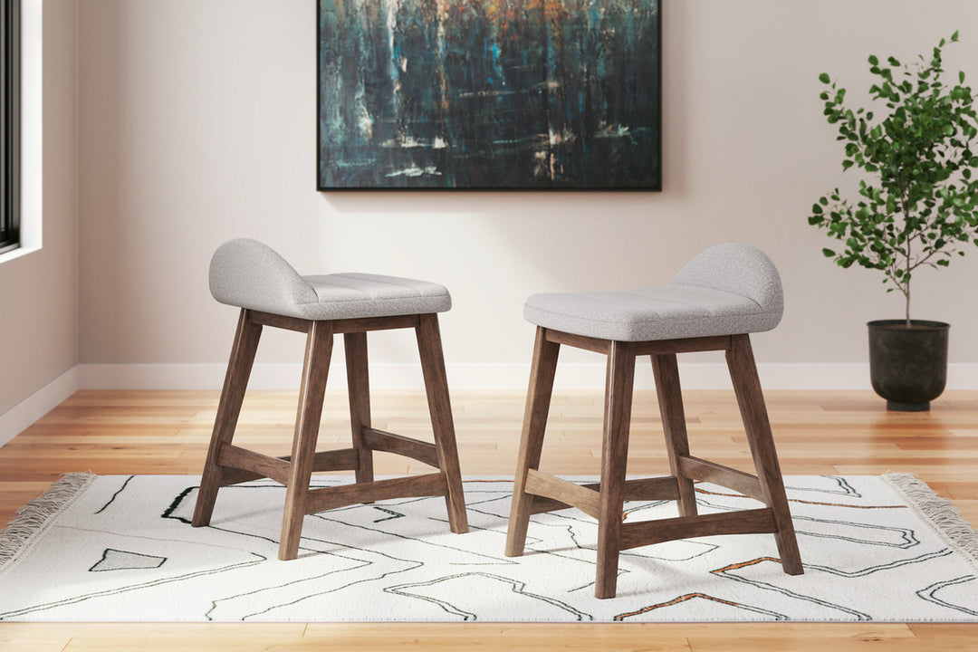 Lyncott Counter Height Bar Stool (D615-124)