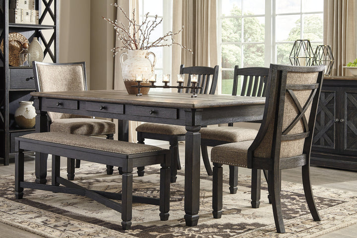 Tyler Creek Dining Chair (D736-02)