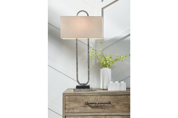 Bennish Table Lamp (L208284)