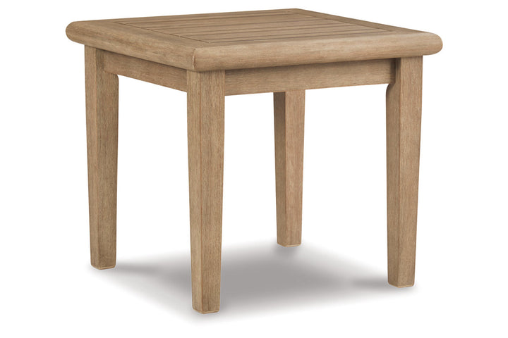 Gerianne End Table (P805-702)