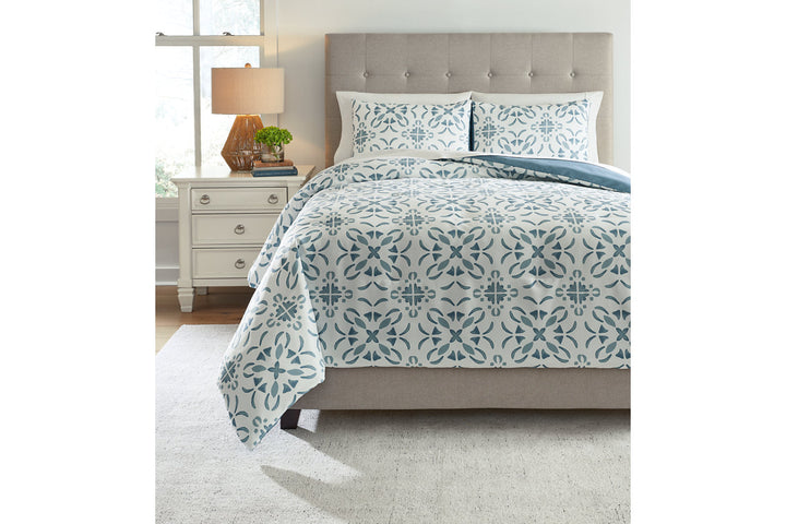 Adason Queen Comforter Set (Q371003Q)