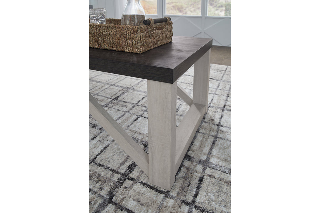 Dorrinson Table (Set of 3) (T236-13)