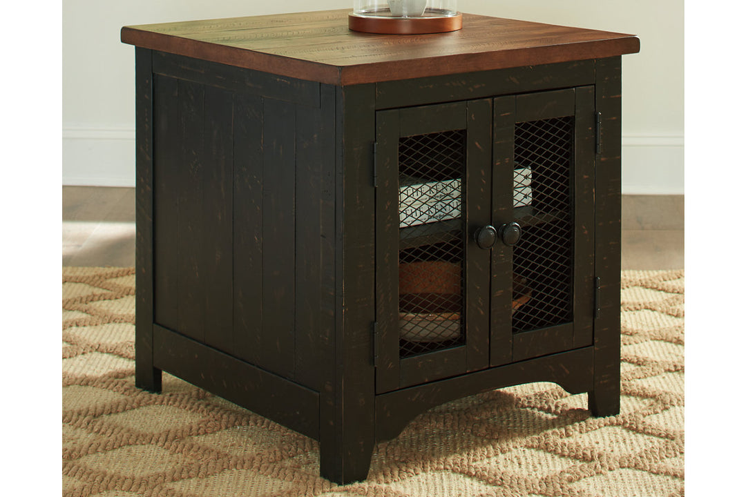 Valebeck End Table (T468-3)